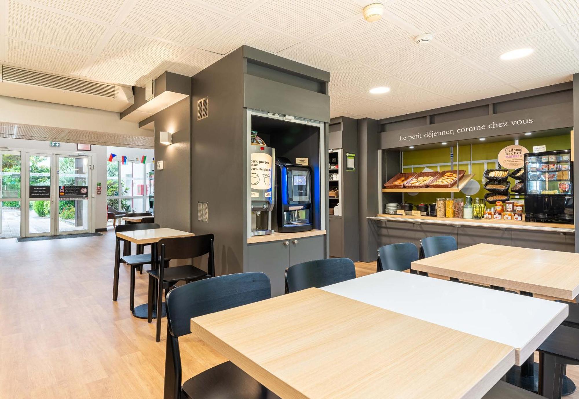 B&B Hotel Nantes Atlantis Le Zenith Saint-Herblain Exteriör bild