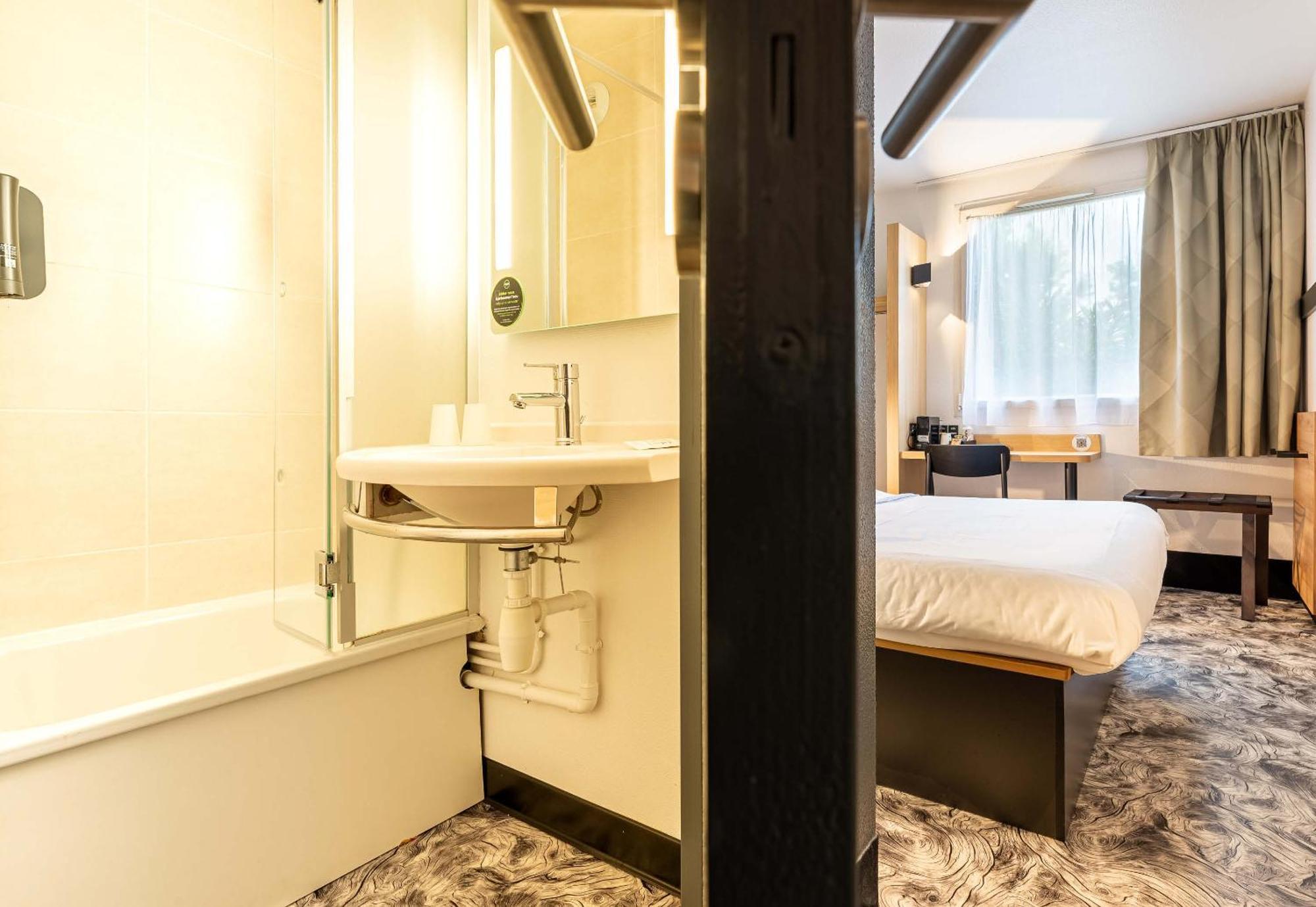 B&B Hotel Nantes Atlantis Le Zenith Saint-Herblain Exteriör bild